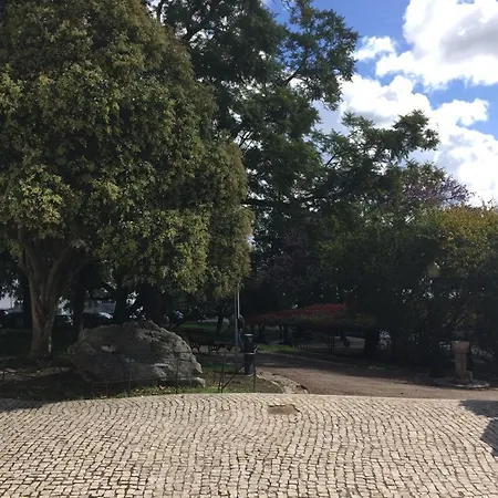 דירה Cozy Estrela ליסבון